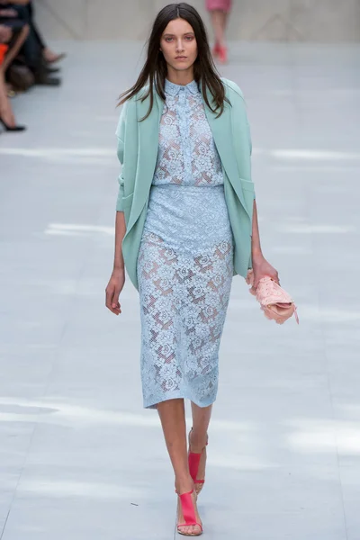 Look 1